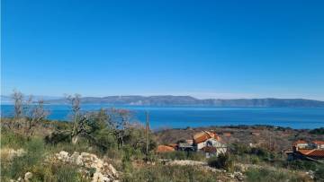 Bauland zu verkaufen mit Panoramablick auf das Labiner Meer