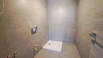 Badezimmer 2